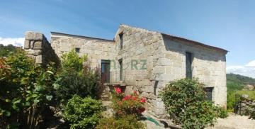 FABULOSA CASA DE PIEDRA RESTAURADA ZONA RIBEIRO