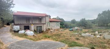 Se venden 2 casas pareadas en Palmes, Ourense.