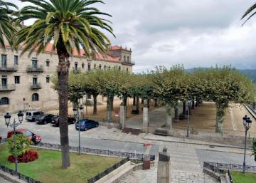 CASA PIEDRA CORAZON CELANOVA