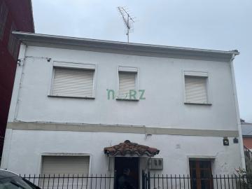 CASA EN LA ZONA UNIVERSITARIA