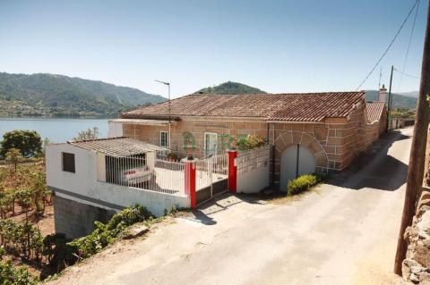 casa con finca en Castrelos