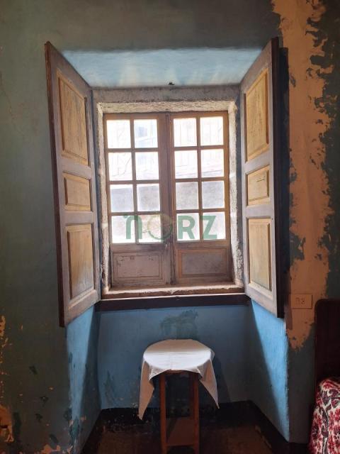 CASA DE PIEDRA CON FINCA ARNOIA