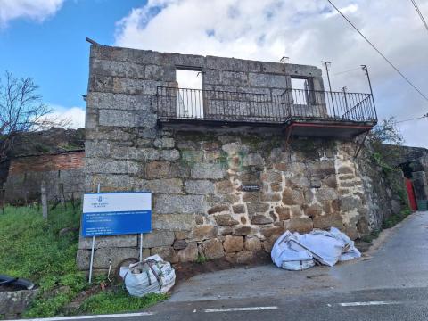 CASA PIEDRA PARA REFORMAR