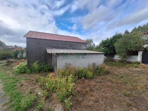 GARAJE Y GALPON EN LEIRO