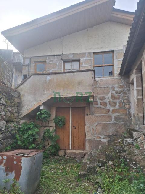 CASA CON HUERTA FINCA Y LOTE DE VIÑEDOS