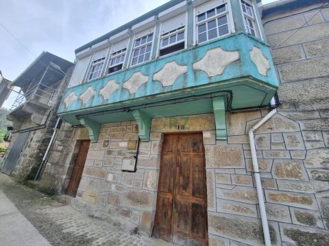 CASA CON FINCA EN ARNOIA
