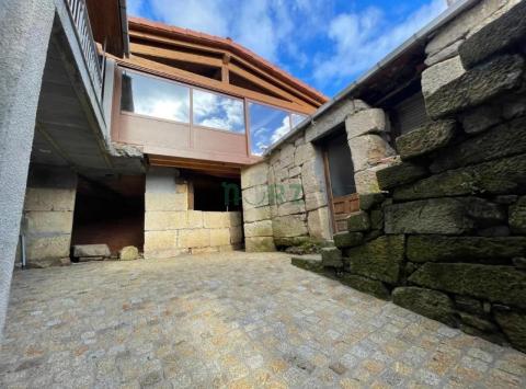 Casa de piedra en A Merca
