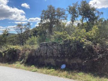 PARCELA EN OS GOZOS PEREIRO DE AGUIAR