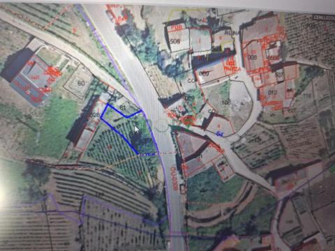 PARCELA URBANIZABLE EN CENLLE